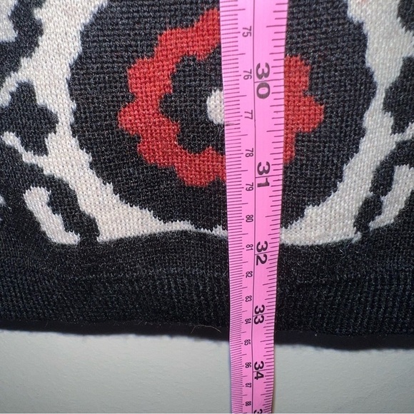 Avec Women’s Heavy Wool Cardigan Sweater Jacket Size Medium - Picture 3 of 12